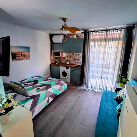 Apartman Sea Views 1025